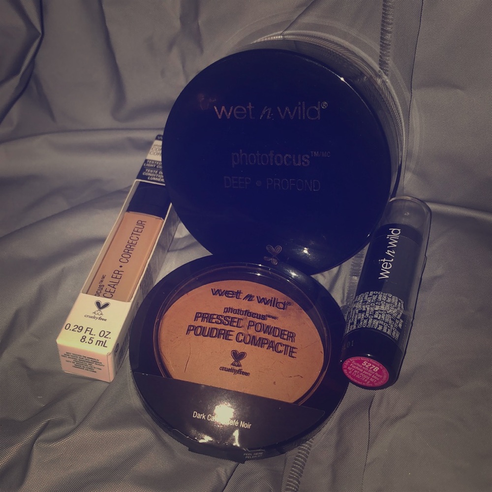Wet N Wild Small FaceSET
